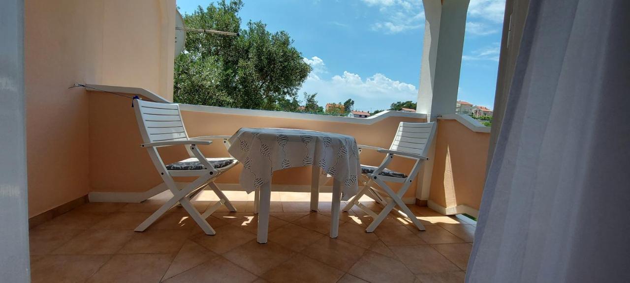Apartments Marijana Раб Екстериор снимка