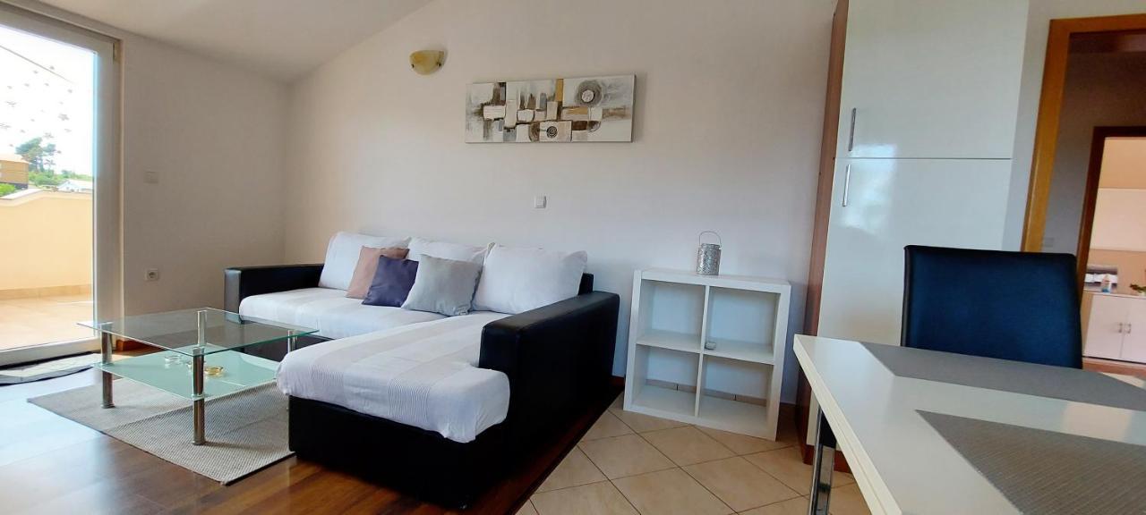 Apartments Marijana Раб Стая снимка
